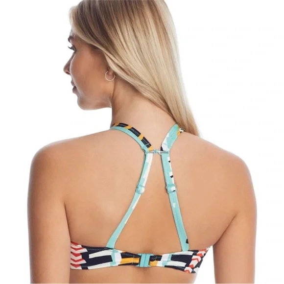 Freya Bikini Swimsuit Top Underwire J Hook Bassline NWT 34DD - Picture 3 of 8